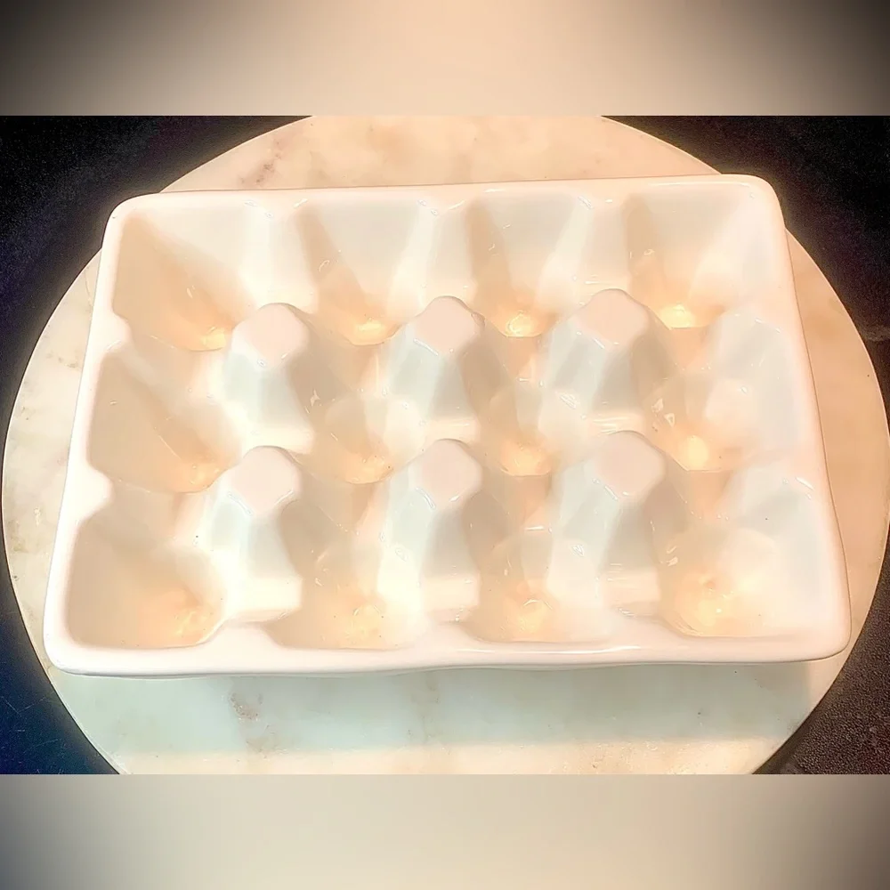 WILLIAM SOMOMA EGG CRATE 12 DOZEN PORCELAIN VINTAGE WHITE